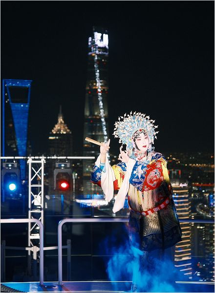 Peking Opera Flash Performance